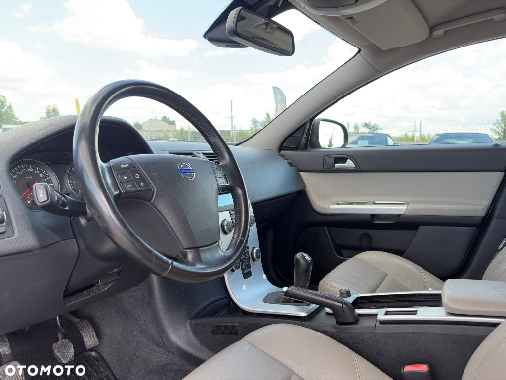 Volvo V50 - 12