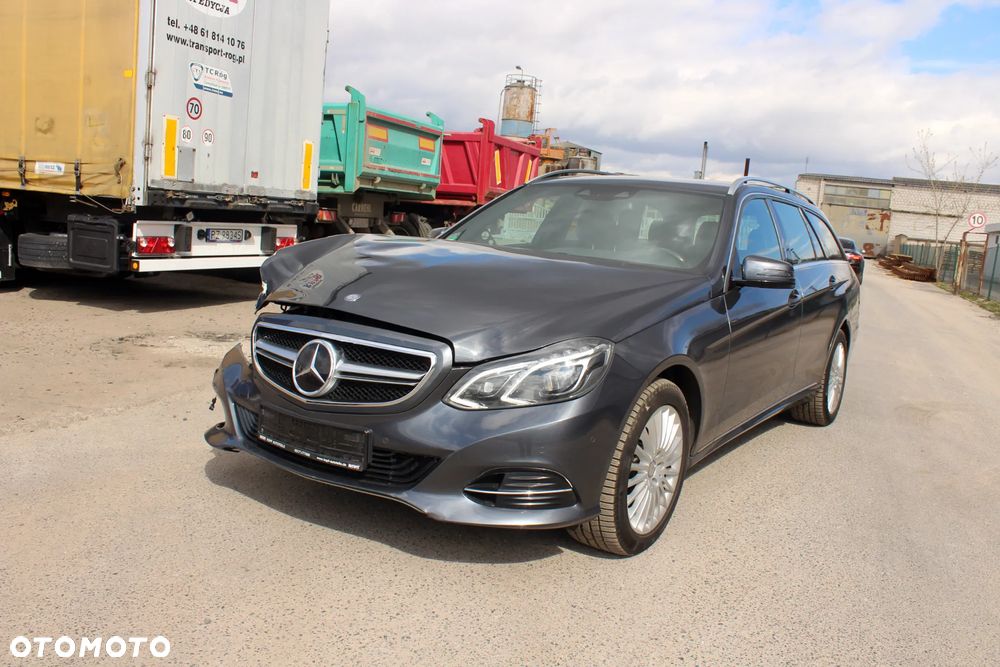 Mercedes-Benz Klasa E 250 CDI DPF BlueEFFICIENCY Automatik Avantgarde - 2