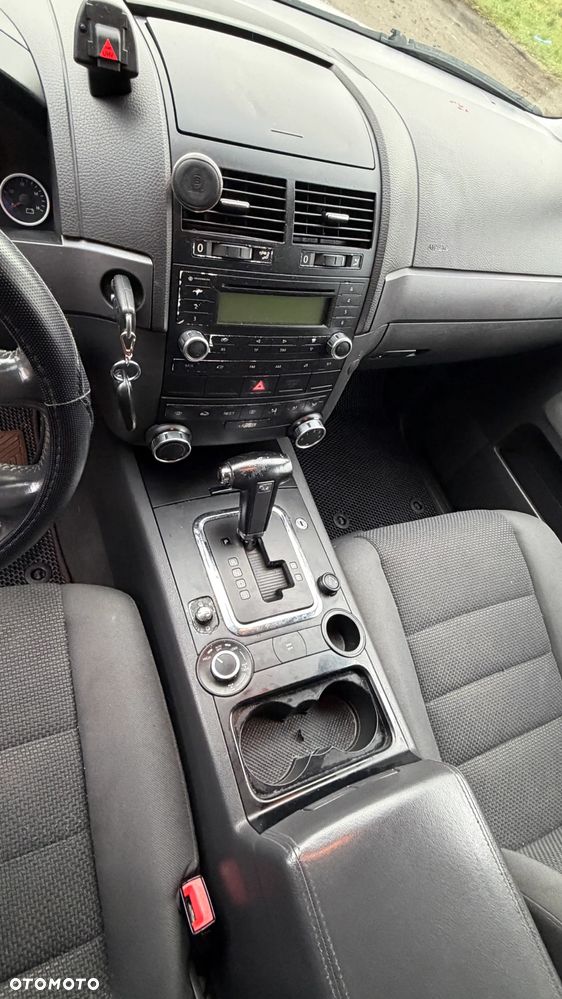 Volkswagen Touareg - 12