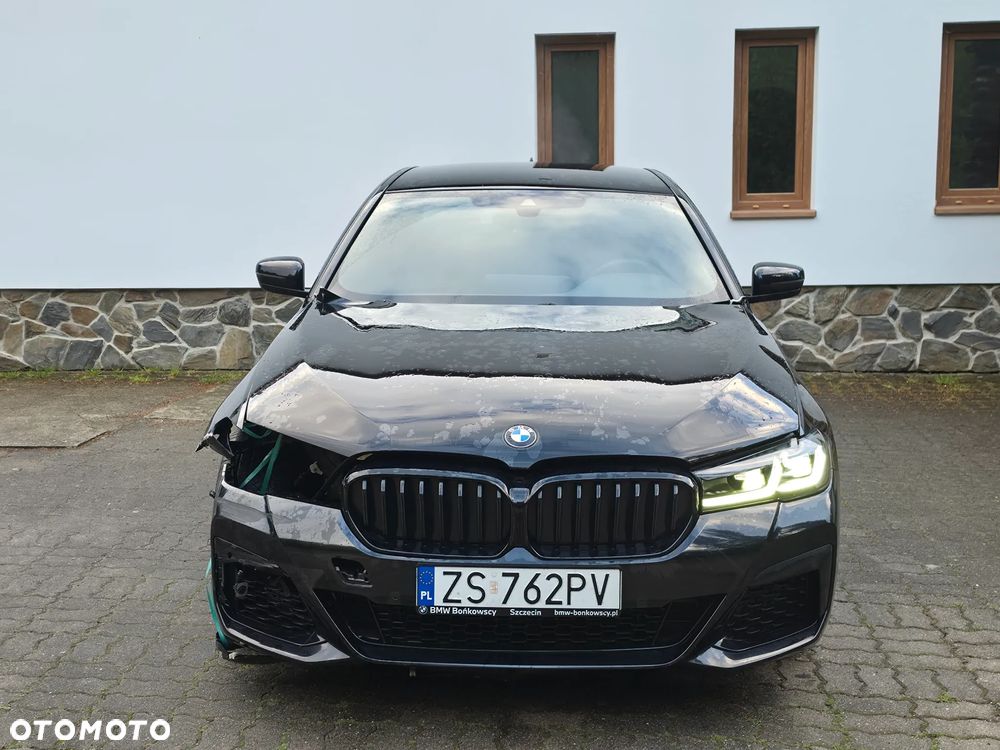 BMW Seria 5 540i xDrive mHEV M Sport sport - 2