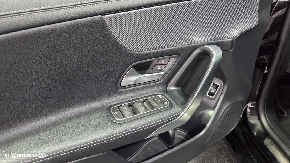 Mercedes-Benz CLA 180 d Shooting Brake Progressive Aut. - 43