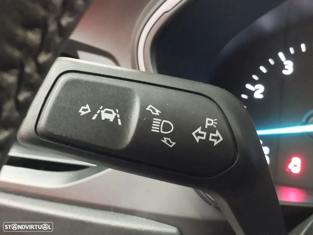 Ford Focus 1.0 EcoBoost Business - 17