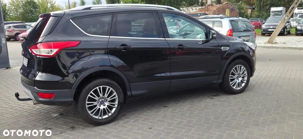 Ford Kuga 2.0 TDCi 2x4 Titanium - 18