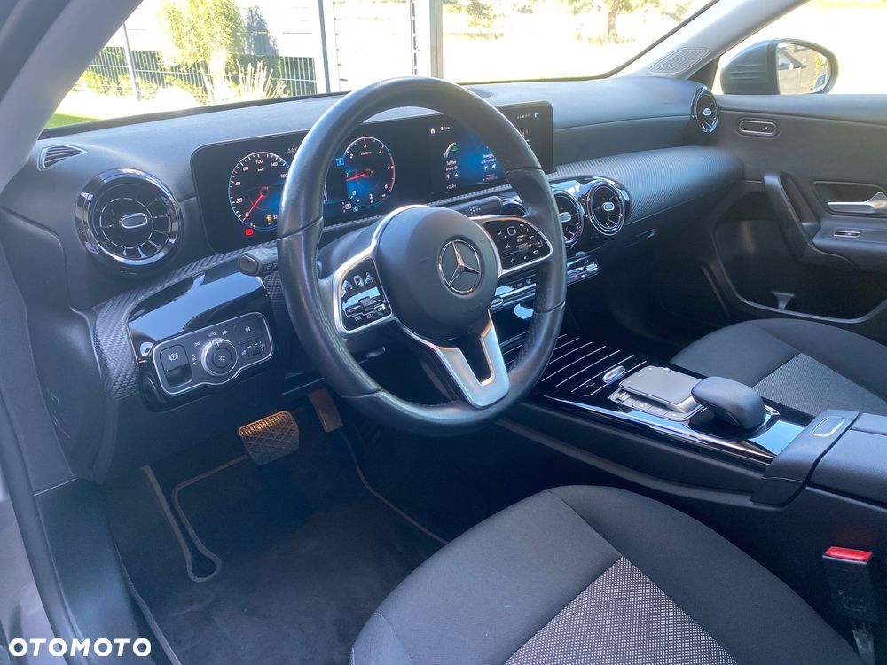 Mercedes-Benz Klasa A 180 d 8G-DCT Lim Entry - 9