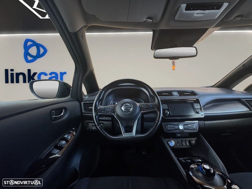Nissan Leaf - 7
