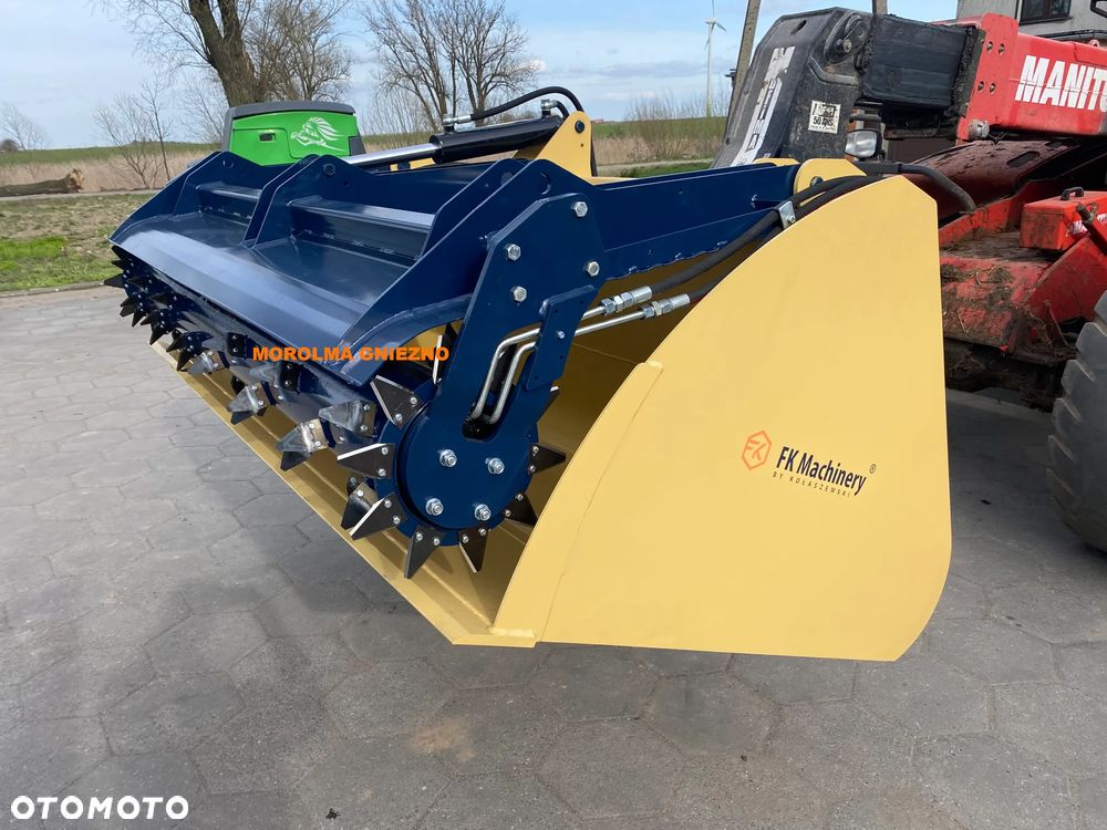Łyżka ślimakowa objętościowa do zadawania pasz z frezem hydraulicznym 1,8 m - 8