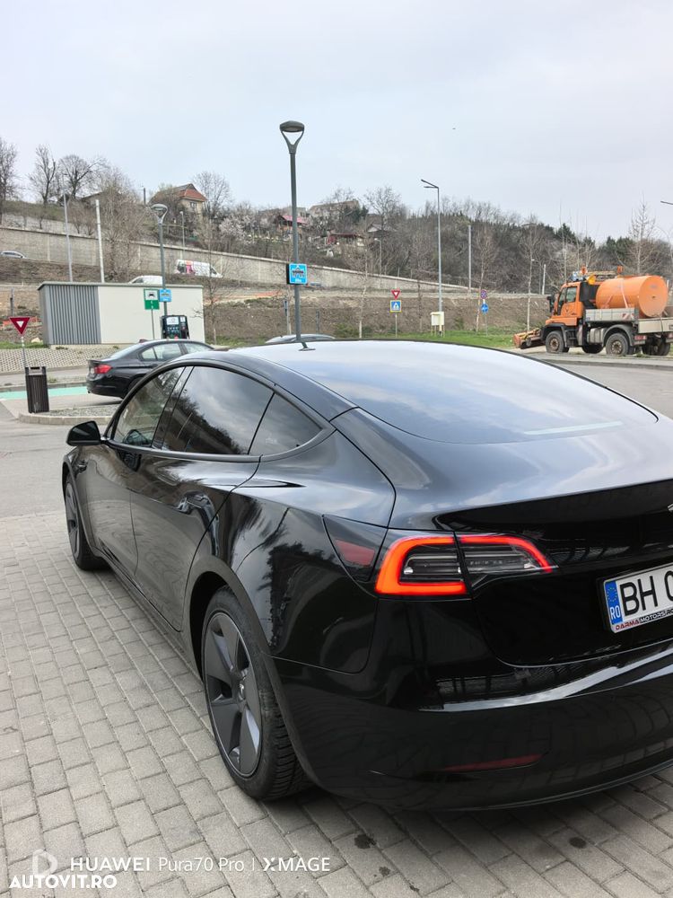 Tesla Model 3 Standard Reichweite Plus Hinterradantrieb - 13