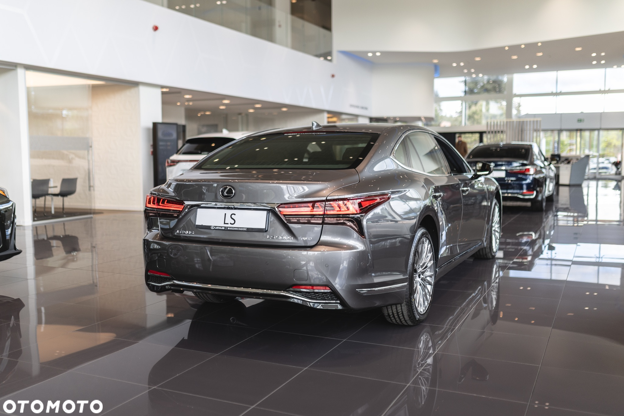 Lexus LS 500h Prestige AWD - 3