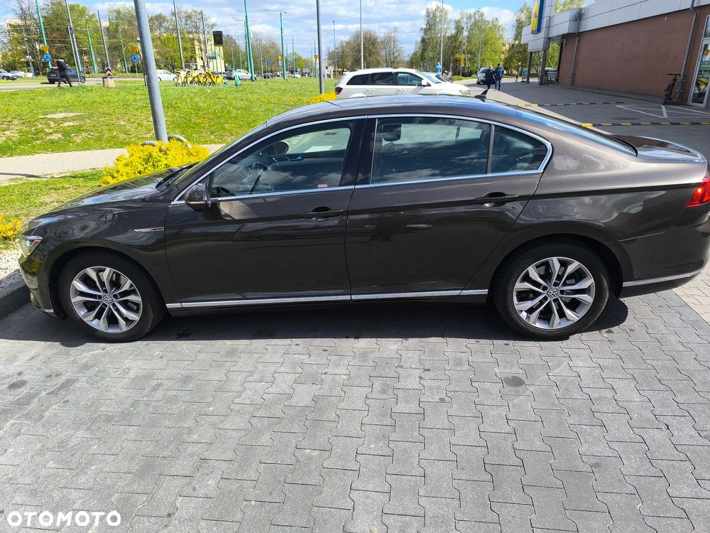 Volkswagen Passat 2.0 TDI Bi-Turbo BMT 4Mot Highline DSG - 2