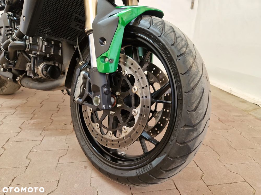 Benelli 752 S - 32