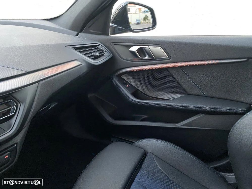 BMW 116 d Pack Desportivo M - 33