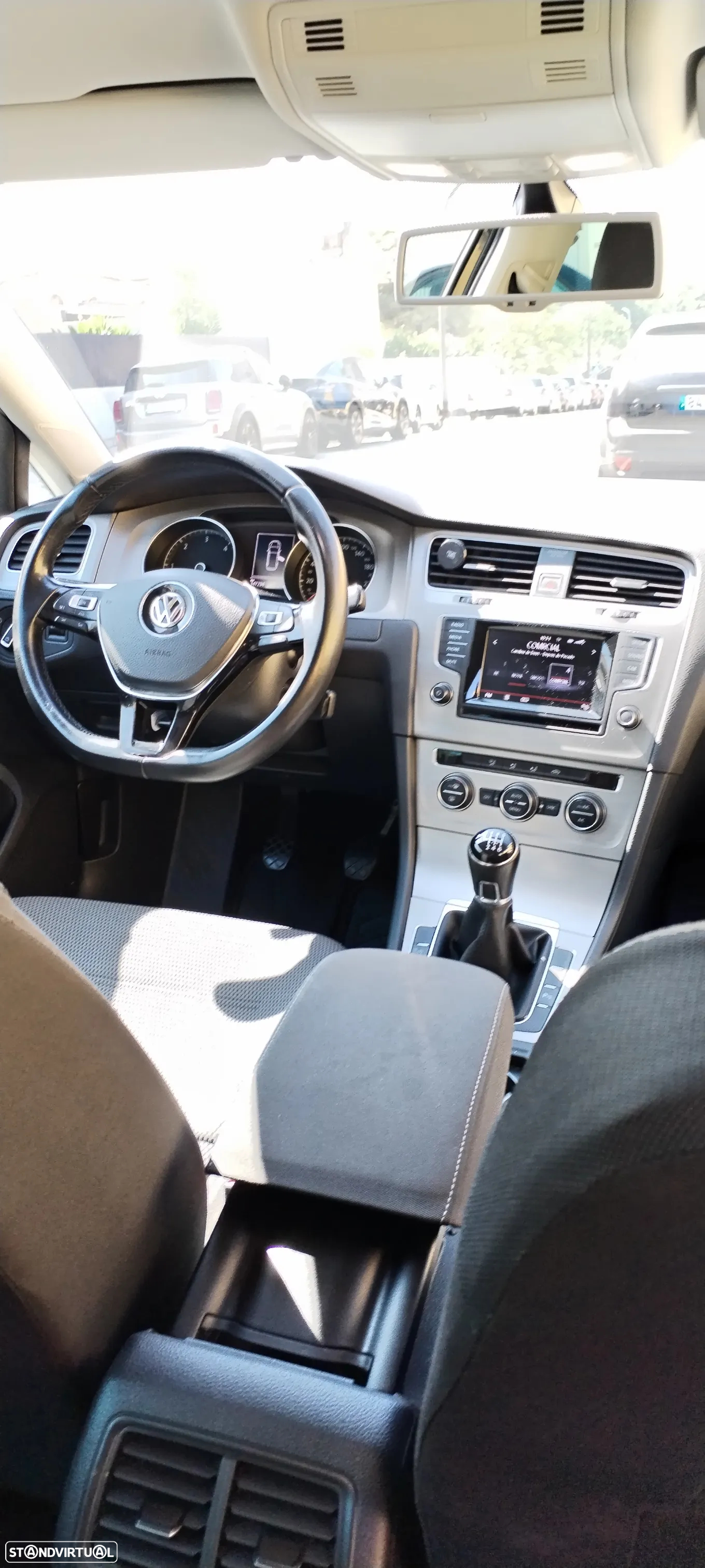 VW Golf Variant 1.6 TDi BlueMotion Confortline - 17