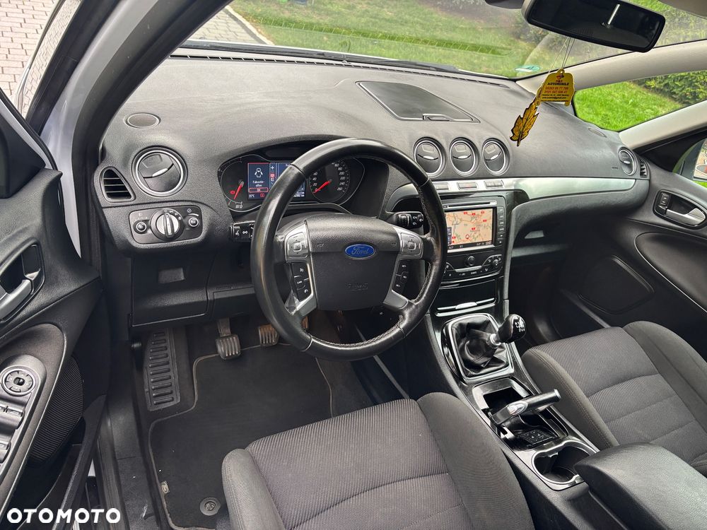 Ford S-Max 2.0 TDCi DPF Titanium X - 26