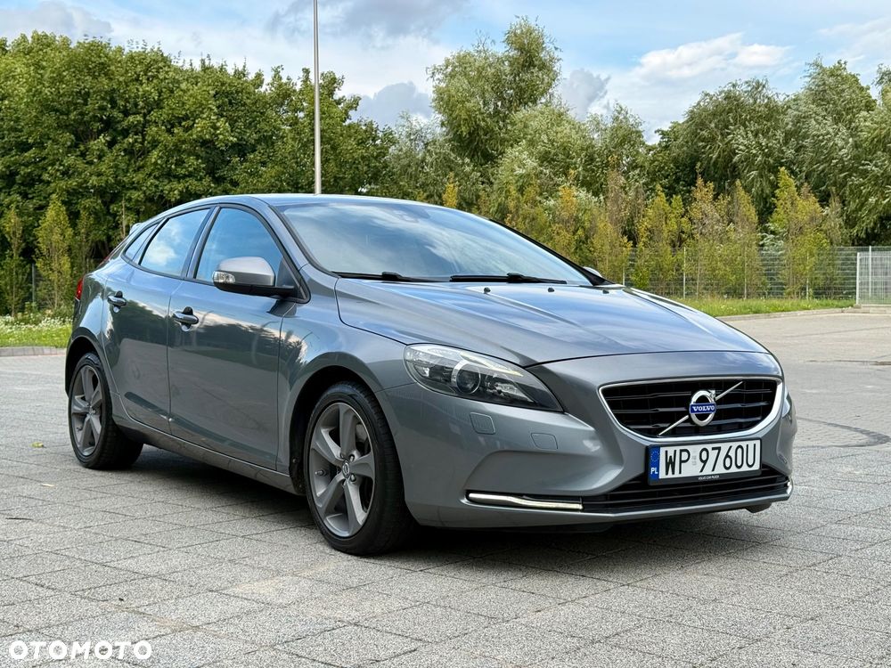 Volvo V40 D4 Geartronic Momentum - 8