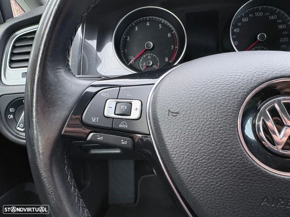 VW Golf 1.0 TSI Confortline - 35