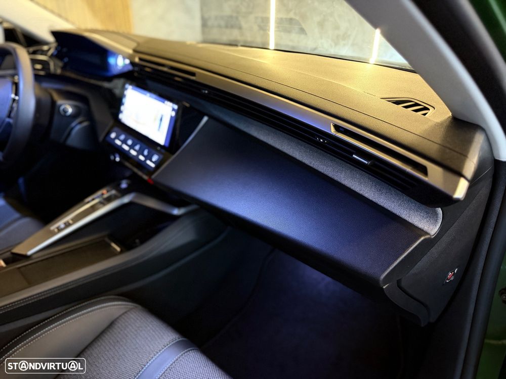 Peugeot e-308 58 kWh Allure - 34