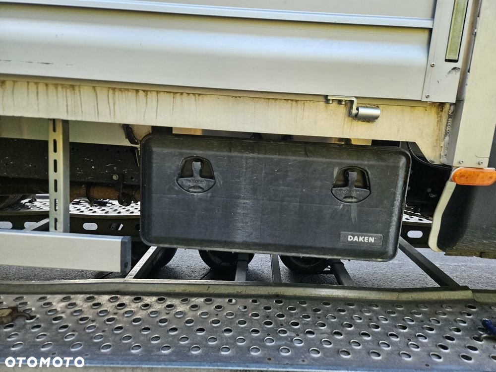 Iveco DAILY  35-C16  3.0 DIESEL 2022 ROK - 10