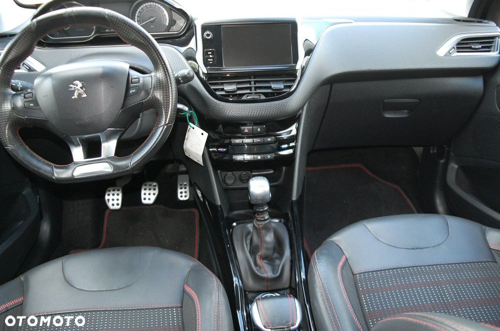 Peugeot 2008 - 6