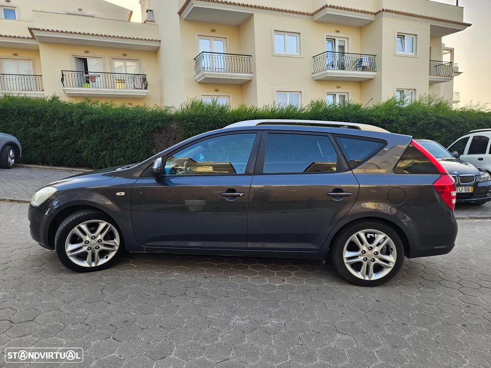 Kia Ceed SW 1.6 CRDi TX ISG - 4