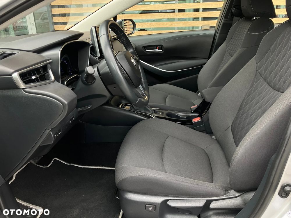 Toyota Corolla 1.8 Hybrid Comfort - 30