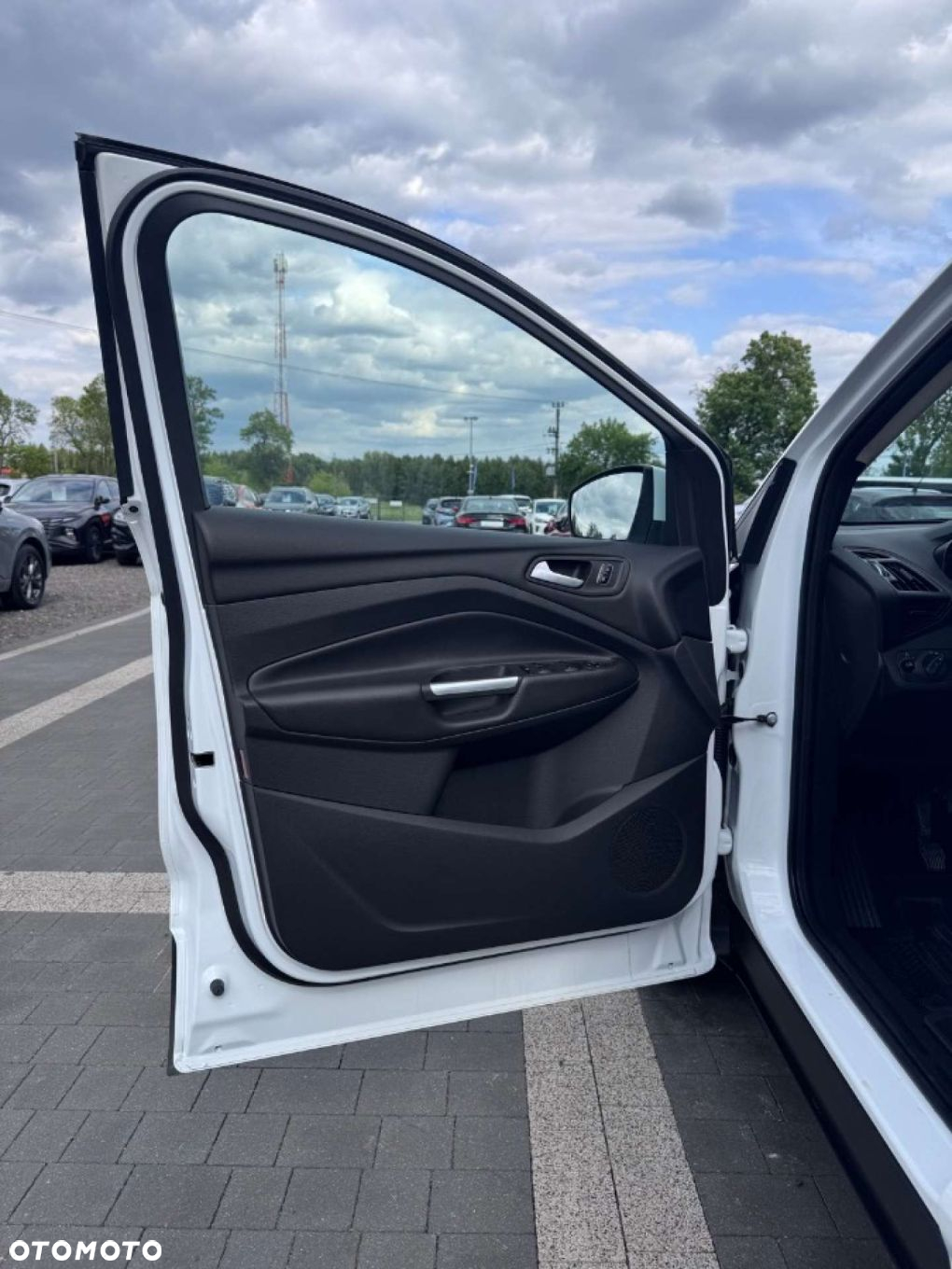 Ford Kuga 1.5 EcoBoost 2x4 Cool & Connect - 18