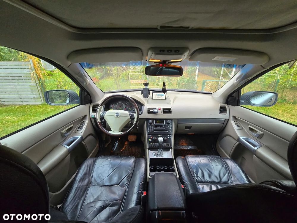 Volvo XC 90 - 32
