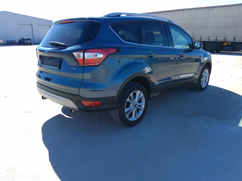 Ford Kuga 2.0 TDCi 4WD Powershift Titanium - 9