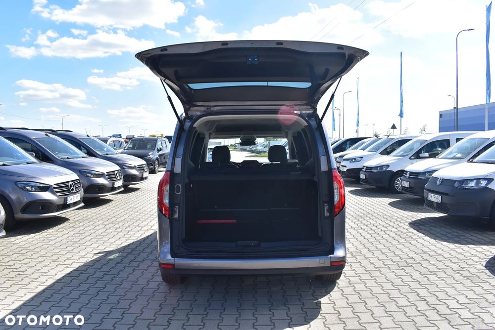 Mercedes-Benz Klasa T 180 d Progressive - 14