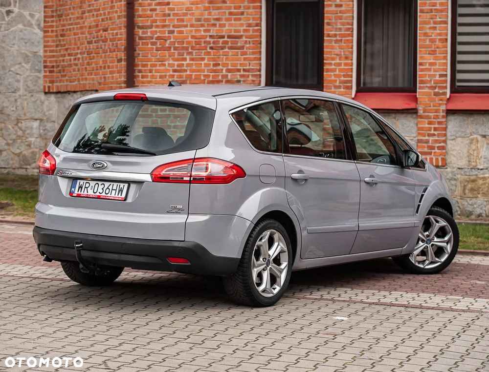 Ford S-Max 2.0 TDCi DPF Champions Edition - 12