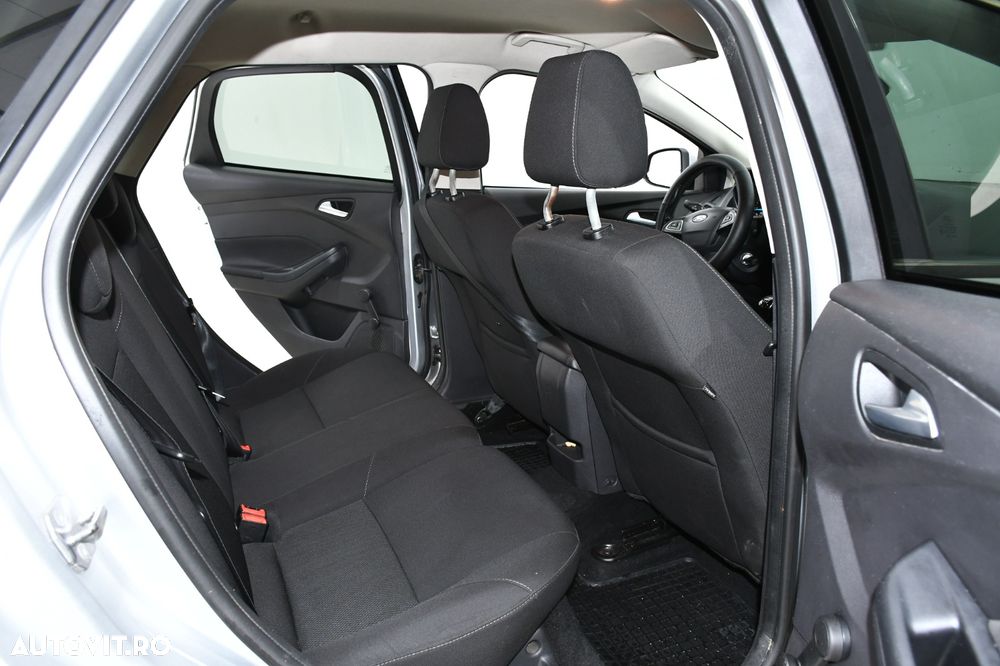 Ford Focus 1.6 TDCI DPF Trend - 15