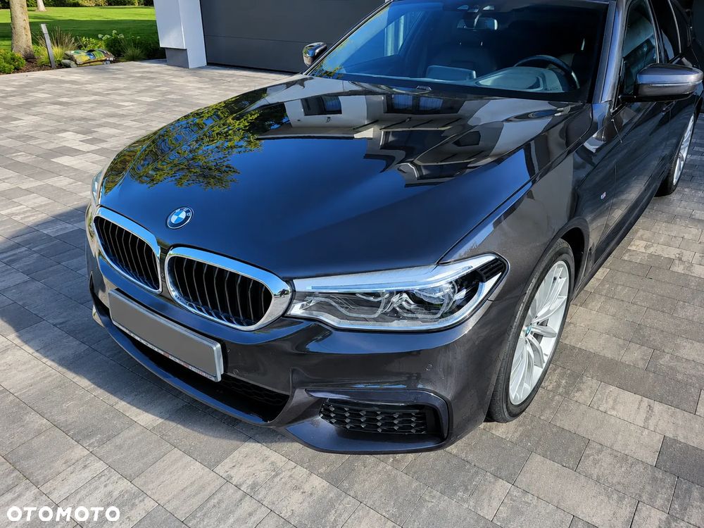 BMW Seria 5 520d xDrive M Sport Edition - 9