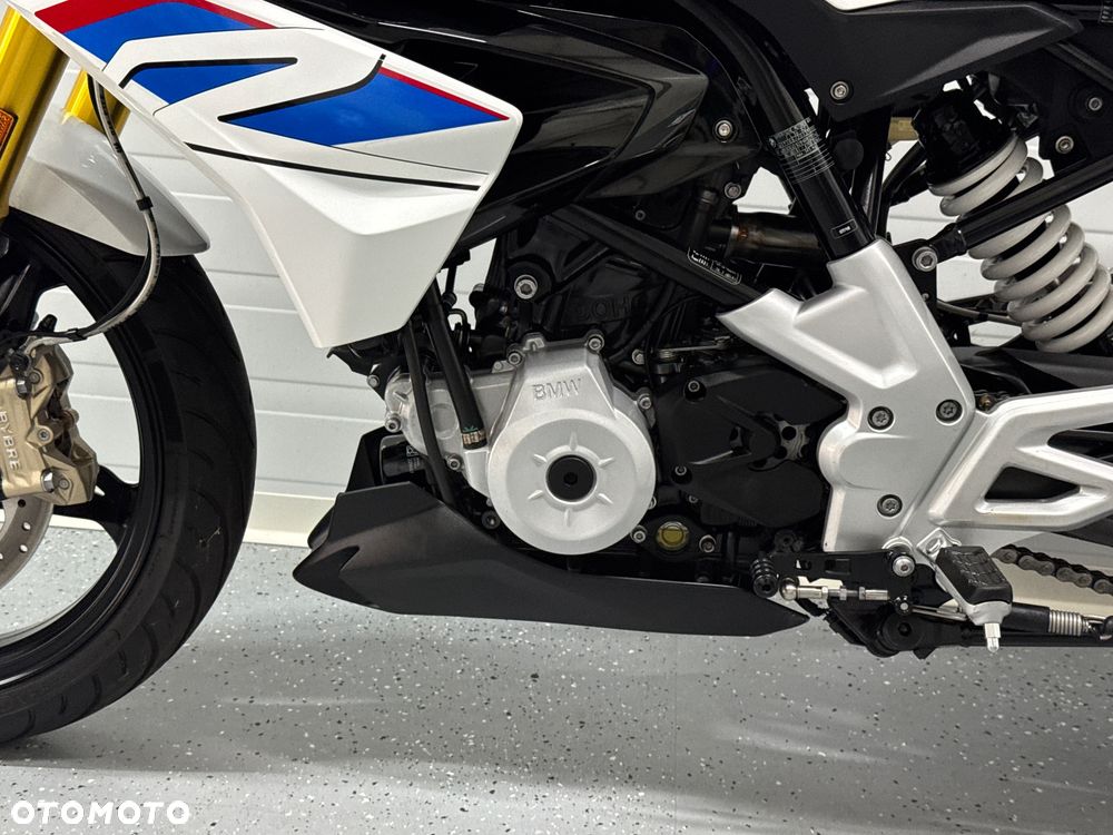 BMW G - 21