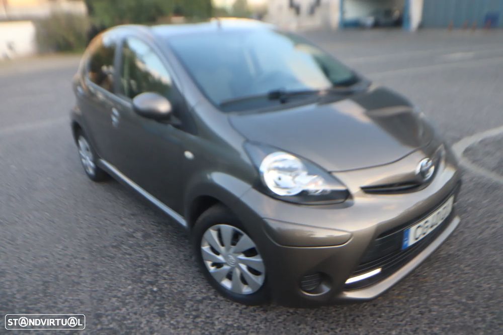 Toyota Aygo 1.0 X-Play+AC+X-Touch - 27