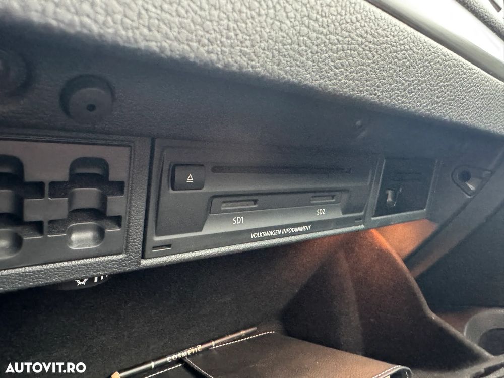 Volkswagen Golf 1.6 TDI Comfortline - 15