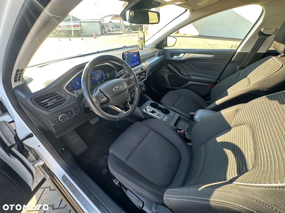 Ford Focus - 20