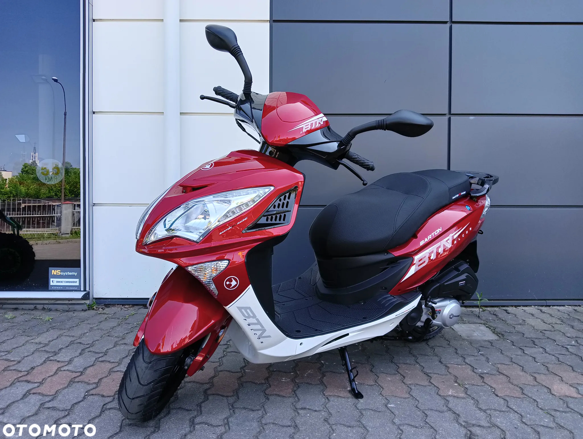 Barton Falcon - 7