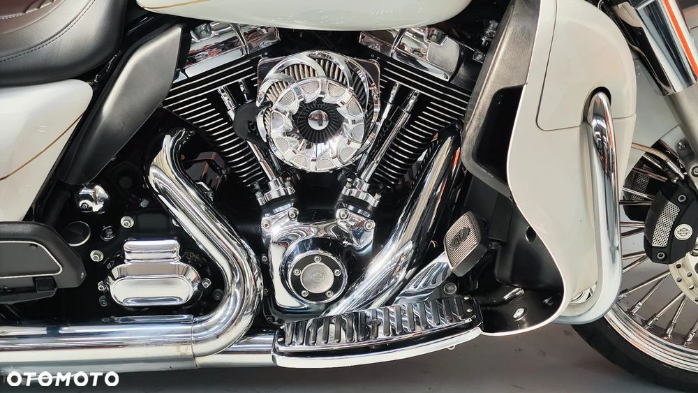 Harley-Davidson Touring Ultra Limited - 16