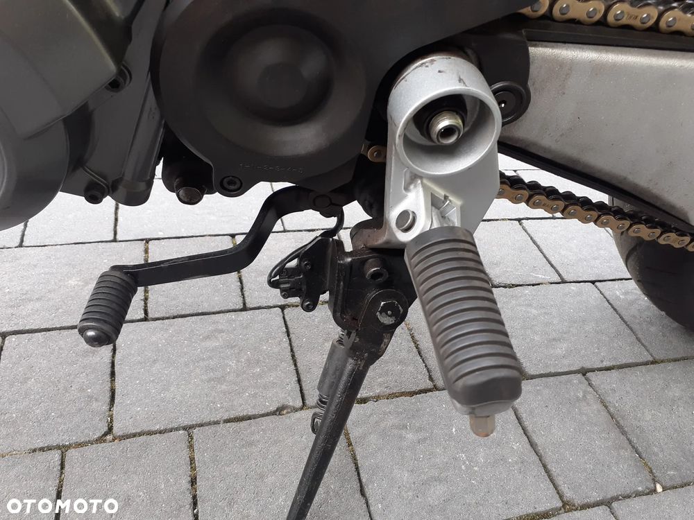 Yamaha MT - 19