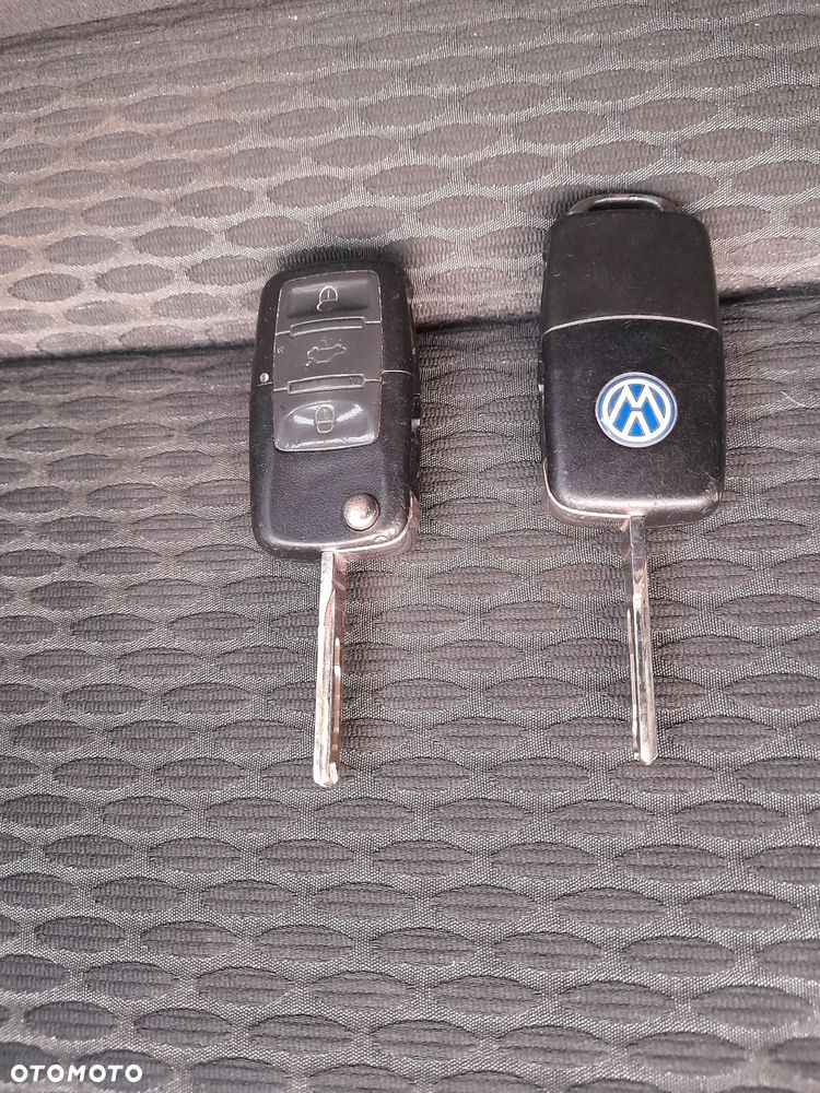 Volkswagen Golf - 20