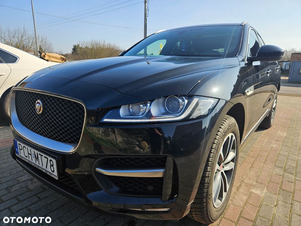 Jaguar F-Pace 2.0 i4D AWD R-Sport - 12