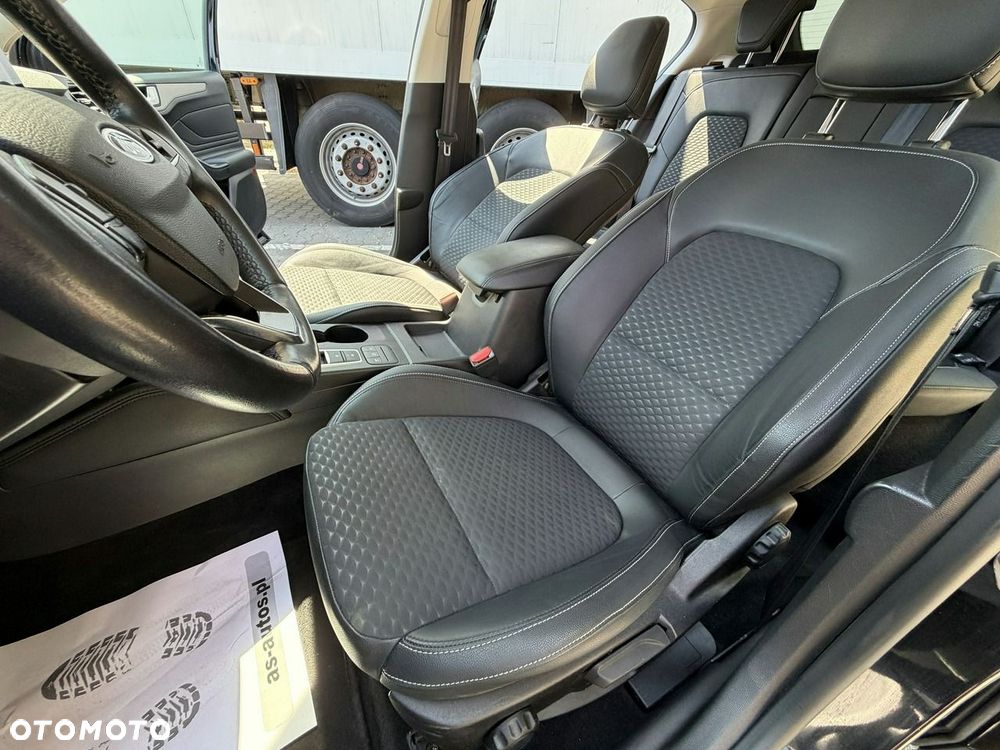 Ford Focus - 23