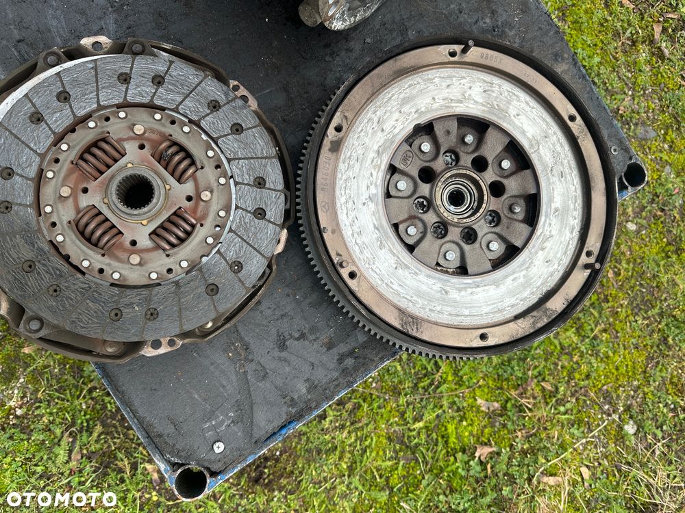 Mercedes Sprinter 906 vito 639 Viano dwumasa om646 sprzęgło dwumasa docisk - 1