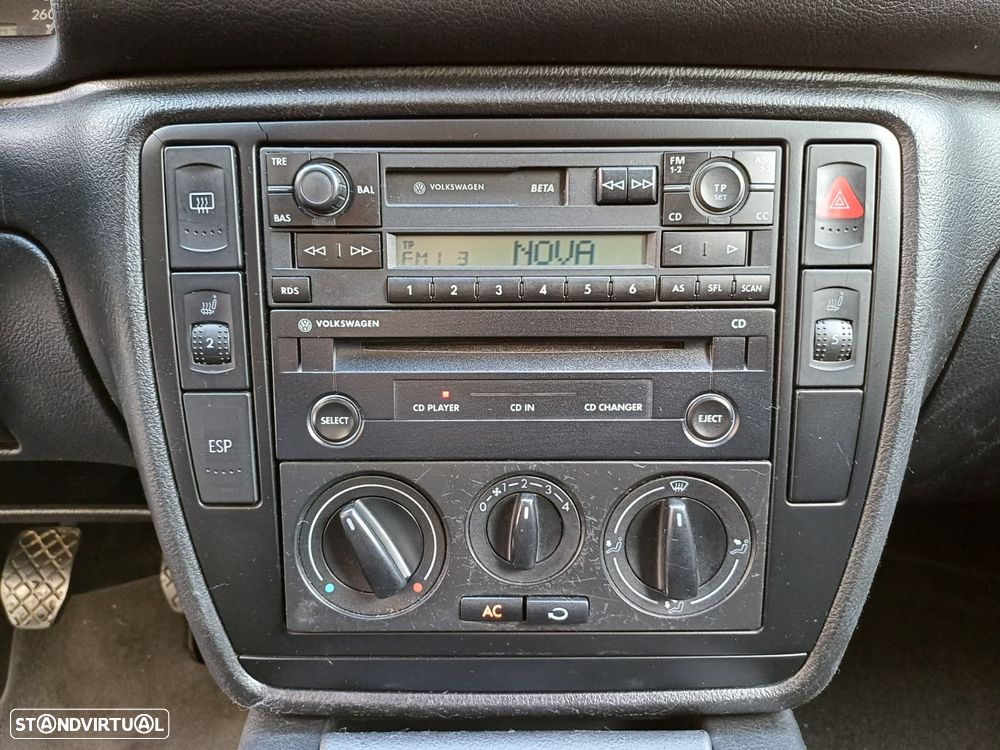 VW Passat Variant 1.9 TDi Confortline - 24