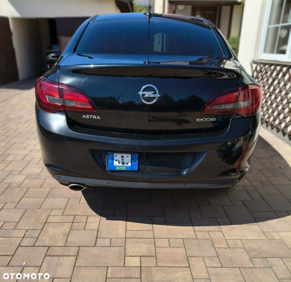 Opel Astra - 4