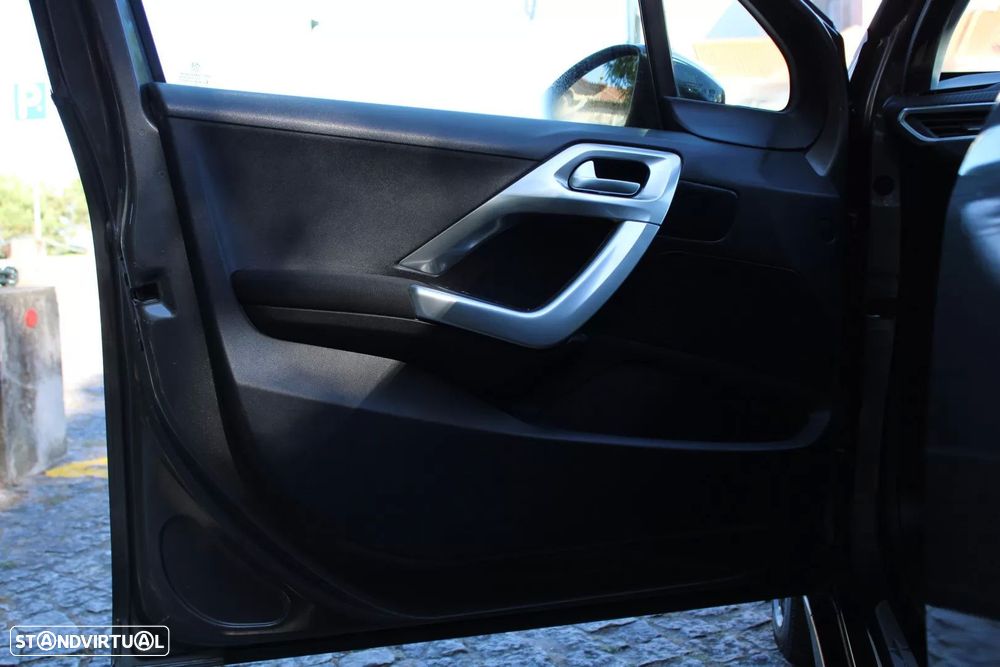 Peugeot 2008 1.6 BlueHDi Allure - 19