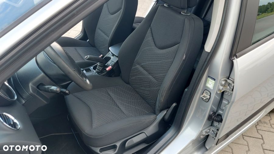 Peugeot 308 HDi FAP 110 NAVTEQ ON BOARD - 11
