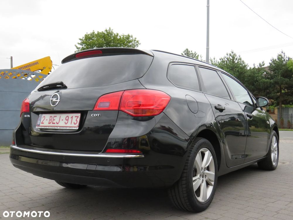 Opel Astra 1.7 CDTI DPF ecoFLEX TourerStart/Stop 105g Sport - 13
