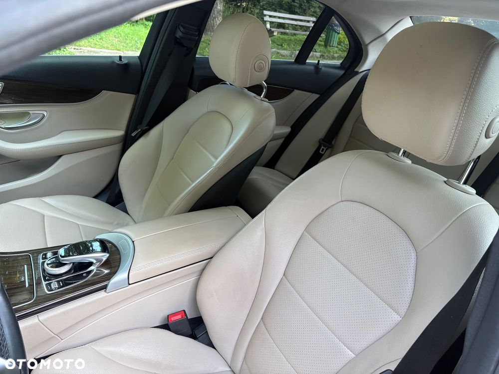 Mercedes-Benz Klasa C 300 7G-TRONIC - 16