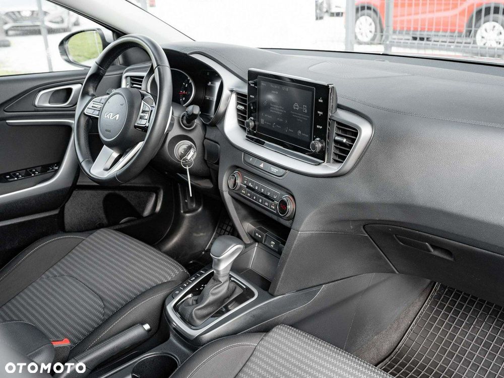 Kia Ceed 1.5 T-GDI M DCT - 30