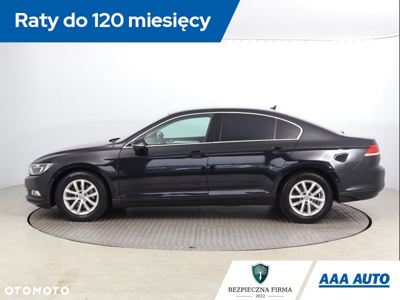 Volkswagen Passat - 3